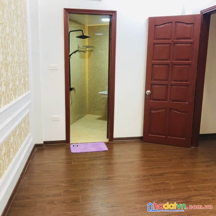 Nhà đẹp ở tết trung tâm đống đa dt 30m2*5 tầng mt 4m chỉ 2,8 tỷ