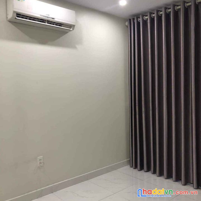 Nóng bỏng tay yên hòa - chính giữa cầu giấy - 30m - 5 tầng - 3.75 tỉ
