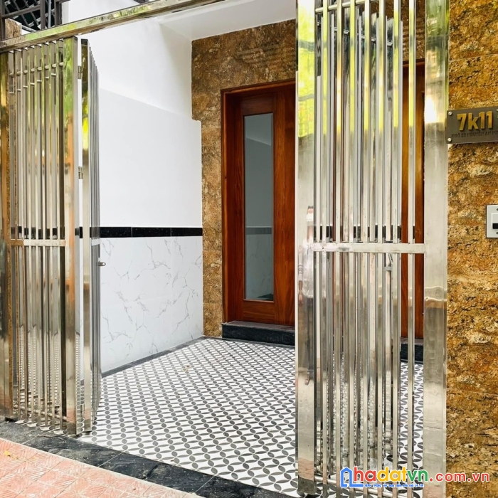 Cần tiền bán gấp nhà khu đô thị linh đàm