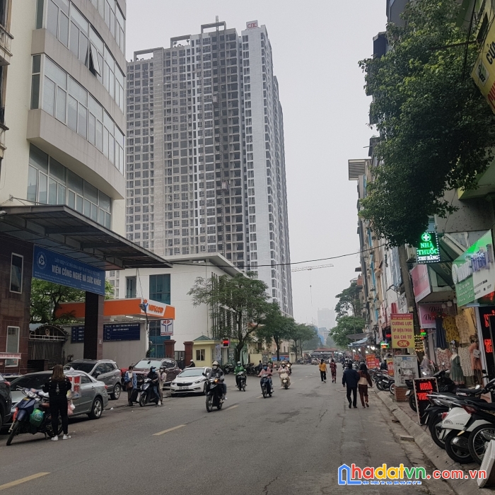 Bán 77m2 nhà mặt phố liều giai ba đình kinh doanh 22 tỷ.