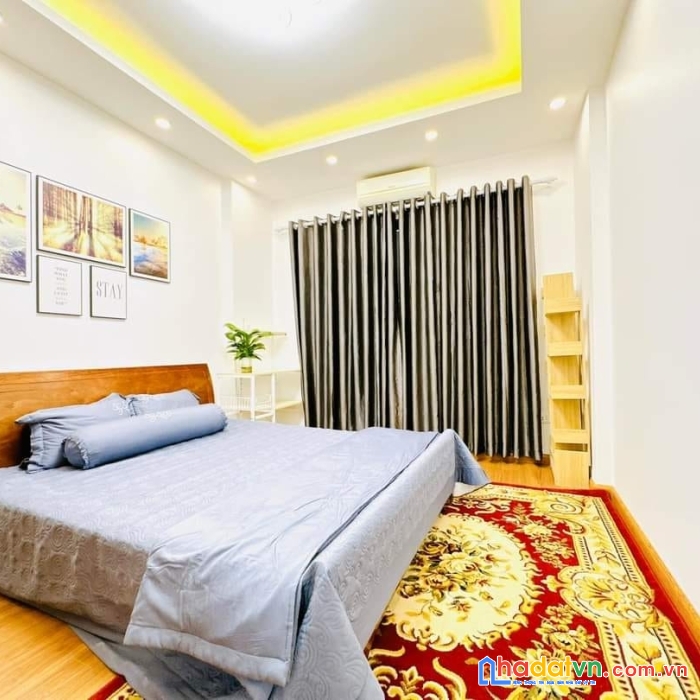 Bán gấp nhà cự lộc ,  đẹp ,hàng xóm vip royal city