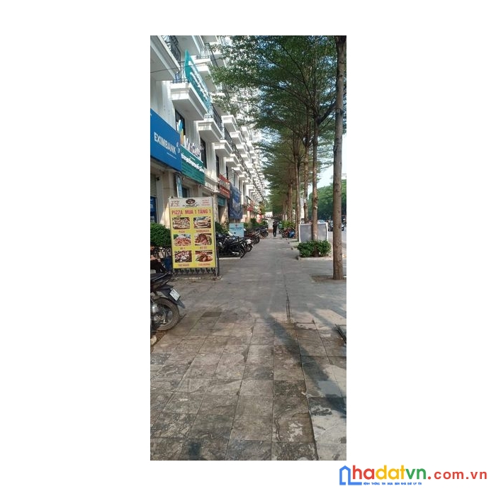 Xuân la - đất tổng cục 2 xuân la tây_hồ 
ngõ đẹp nhất. kinh doanh sầm uất, sát kosmo