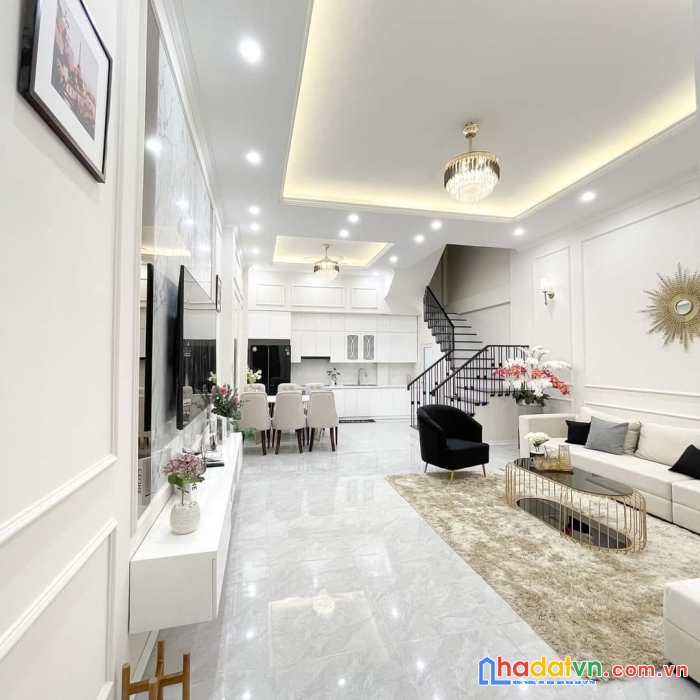 Bán nhà xuân đỉnh, từ liêm , 40m2 x 5 tầng, cách ô tô tránh 5m, giá chỉ 4.6 tỷ