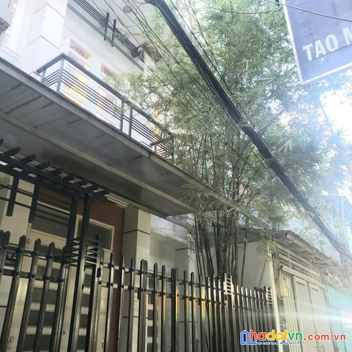 Nhà mt hơn 5m - 3 lầu mới đẹp -huỳnh văn bánh- phú nhuận-8.2 tỷ-tl chính chủ