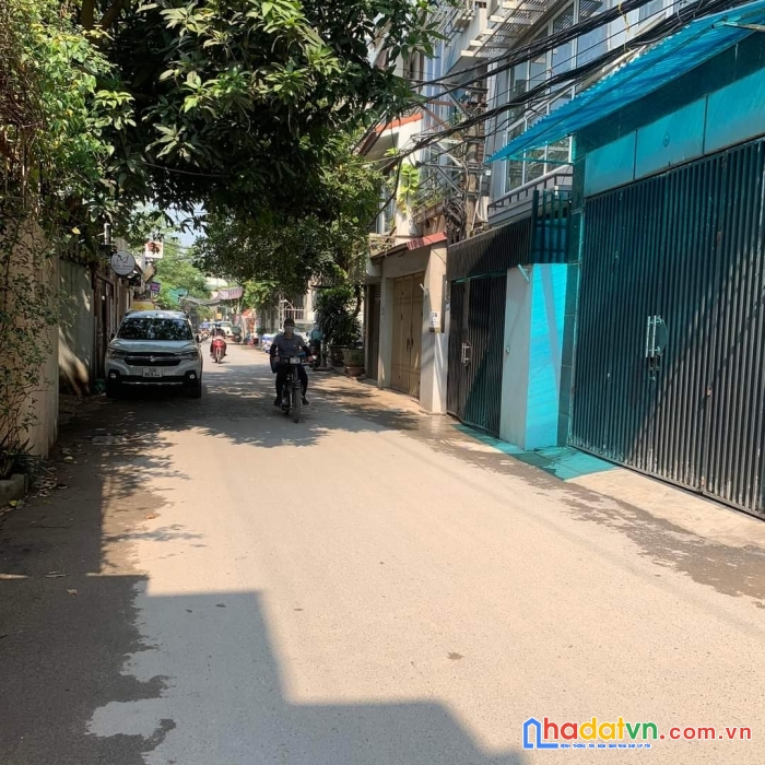 Nhà đẹp phố phạm tuấn tài 54m2, phân lô, gara 7 chỗ, kinh doanh, dân xây, giá 11 tỷ