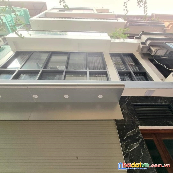 Bán nhà phan văn trường, phân lô, 2 thoáng, vỉa hè, gara 7 chỗ, kinh doanh, dân xây