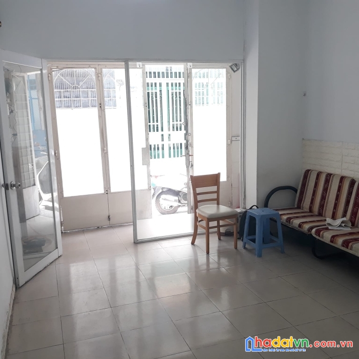 Kế mặt tiền đường ba tháng hai, 40m2, 4 x 11.5, 4 lầu, 4pn, 3wc nhỉnh 9 tỷ.