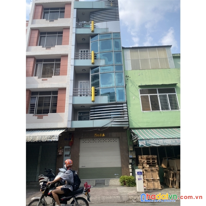 Bán nhà mặt tiền #113 lê thánh tôn p. bến nghé, q. 1, tp. hcm giá 86 tỷ