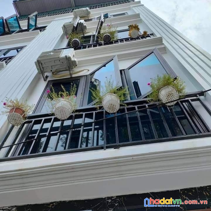 Siêu phẩm mễ trì 80m2 x 9 tầng nhỉnh 15 tỷ - 15 phòng full đồ doanh thu 60tr/ tháng - ôtô đỗ tránh