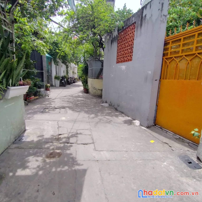 Bán gấp nhà riêng trường chinh, 98m2 giá rẻ chỉ 6xty