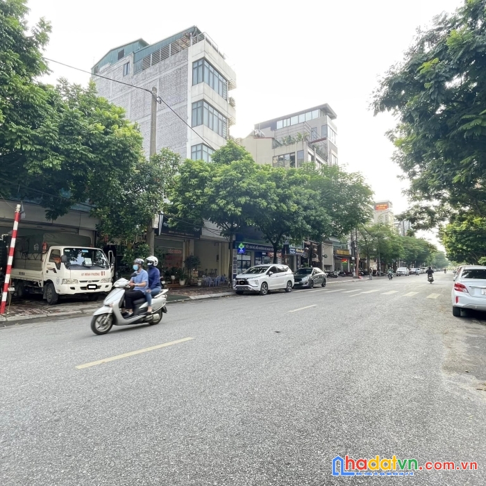 Bán đất phố trạm long biên 81 m2 * mt 5 m * 6 tỷ 9 ô tô tránh, kinh doanh, mở văn phòng