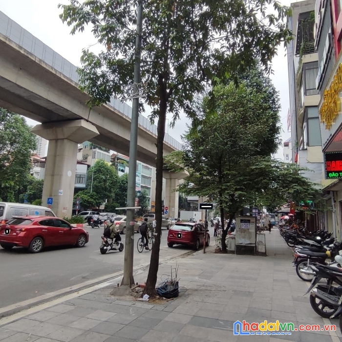 Bán nhà mặt phố đàm quang trung, long biên 89 m2 * 12 tỷ đường lớn kinh doanh sầm uất