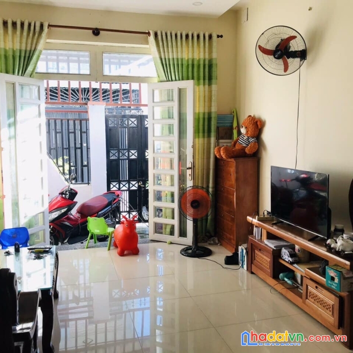 Hẻm 2 xh, võ văn hát, 4x13m, nhà đẹp ở ngay, khu dân trí cao, nhỉnh 4 tỷ