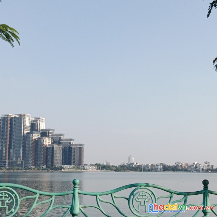 Bán gấp sêu phẩm nhà mặt phố, mặt view hồ tây, mt gần 7m, kd bất chấp. dt:120m2, 7 tầng