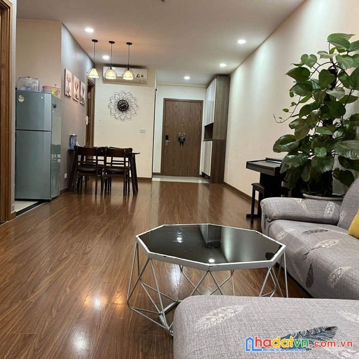 Bán chcc eco green city, nguyễn xiển, 76m2, 2pn, căn góc, nội thất xịn, view nội khu, nhỉnh 3 tỷ
