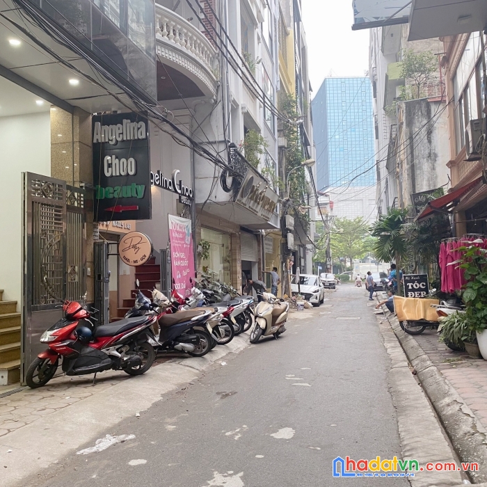 Chính chủ cho thuê văn phòng tại đường đôi trung kính - ô tô đỗ cửa