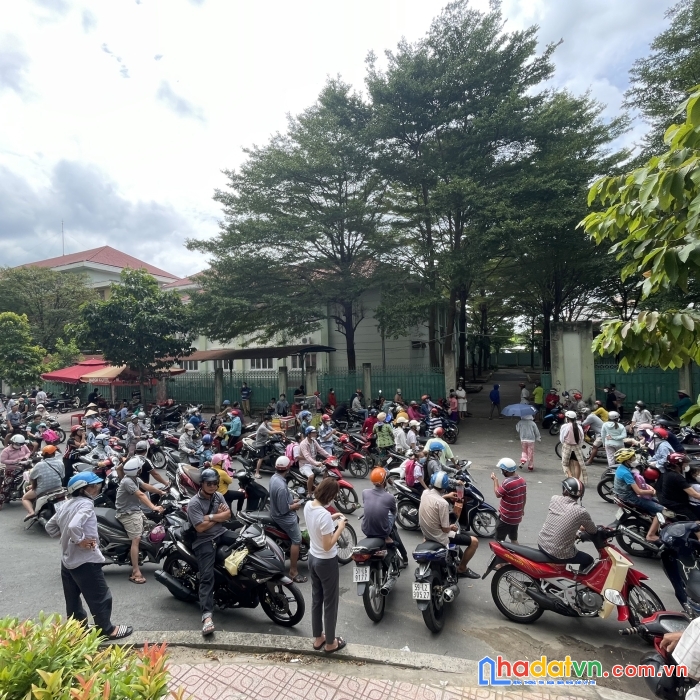 Bán mặt bằng kinh doanh 1 trệt 1 lầu , 181m2 , 2225 phạm thế hiển