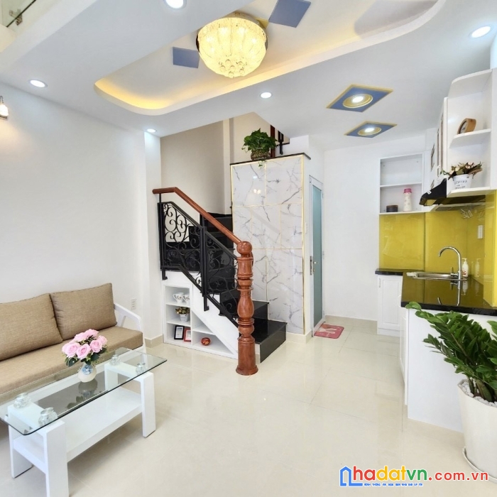 Bán gấpnhà hxh mới tinh - bình thạnh - 5 tầng btct - nhỉnh 4 tỷ