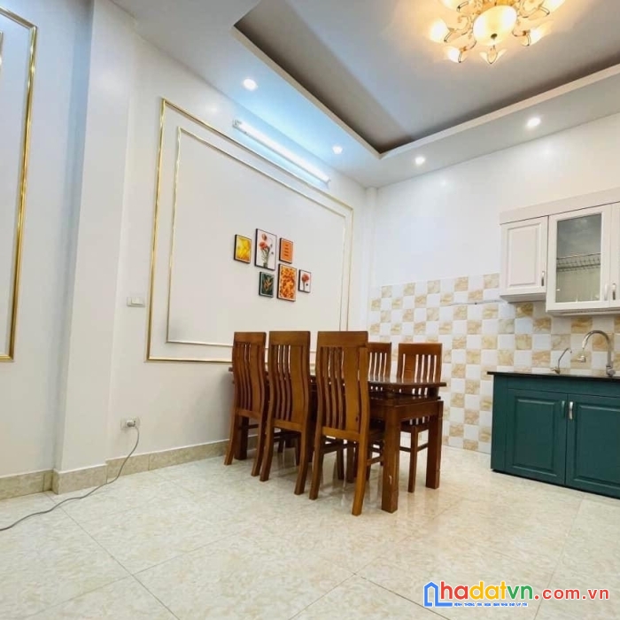 Trung tâm đào tấn, nhà hiện đại 5 tầng 44m2 , nội thất siêu mới