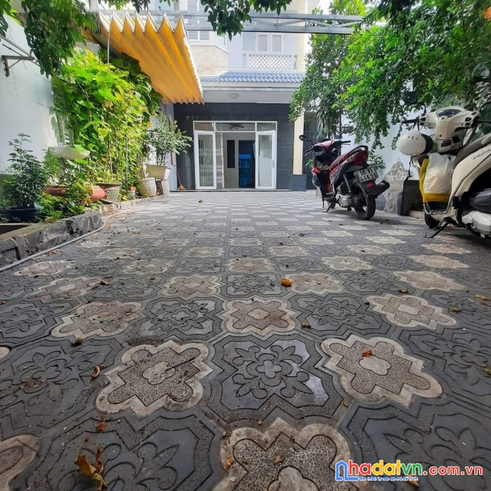 Quận bình tân. biệt thự cổ kín