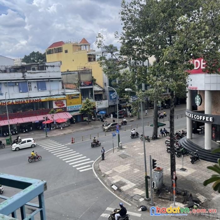 Chính chủ cần bán chung cư mặt tiền đường