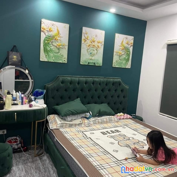 Bán gấp trần thái tông cầu giấy, gần công viên, nhà hai thoáng, 43m2 giá rất ưu đãi chỉ 5 tỷ