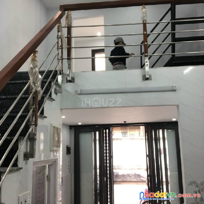 Nhà 240 hxh nguyễn văn luông, q6. 3.37 x 7.1 , 3 tầng, 3pn, 2wc .giá chỉ 3ty3.