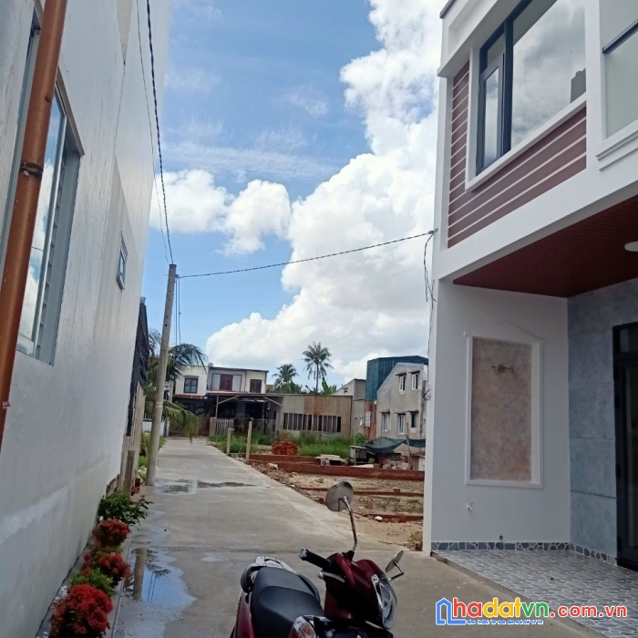 Chính chủ bán 2 căn nhà liền kề ở ngọc hội vĩnh ngọc tp nha trang.