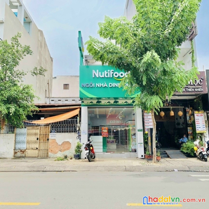 Mt tân sơn nhì, q.tân phú. dt 3.7x22. giá 12.5 tỷ tl