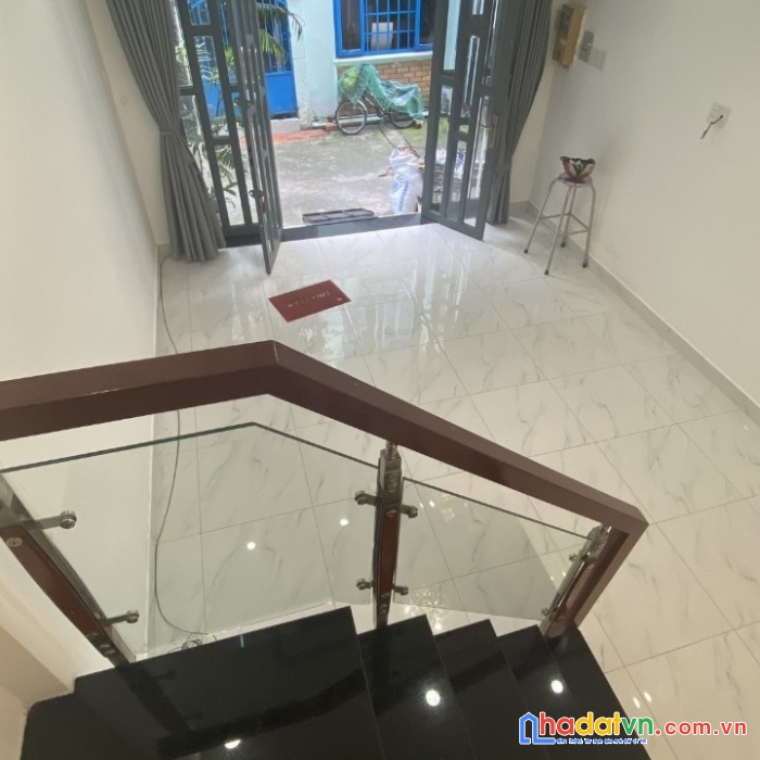 Nhà đẹp bùi hữu nghĩa , bình thạnh 3 tầng giá nhỉnh 3 tỷ