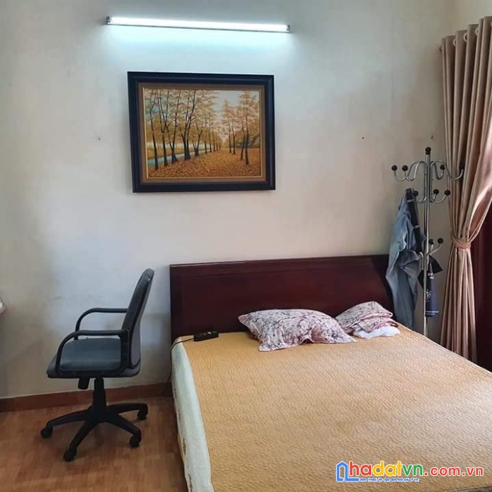 Bán gấp xuân thủy cầu giấy, gần trường, nhà hai thoáng, 45m2 giá chỉ 5 tỷ 4