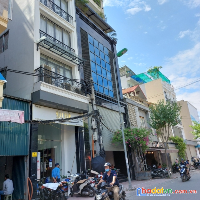 Bán nhà phố lê trọng tấn, ô tô vào nhà, ngõ thông, kinh doanh 12.3 tỷ