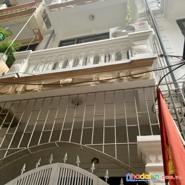 Bán nhà kim giang, 38m2, 5 tầng, 4 ngủ , 2 thoáng, dân xây, chỉ 3 tỷ 6
