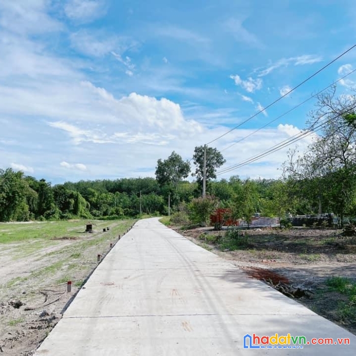 Bán 1000m2 đất gần đại nam, ngay sát kcn minh hưng, tx chơn thành, sát đường lớn, giá hơn 1