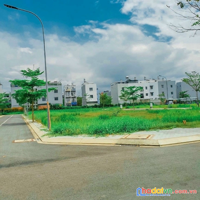 Bán đất nền có quyền sở hữu đất đai 1419 đường lê văn lương phước kiển ngôi nhà bè lh 0902534990