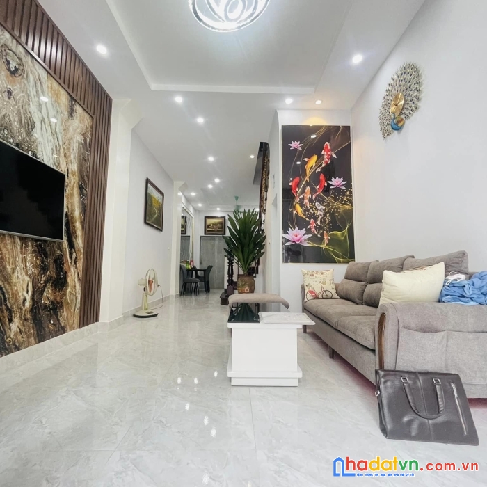 Bán nhà mặt phố trần thái tông 45m2 - cầu giấy – giá nhỉnh 5 tỷ