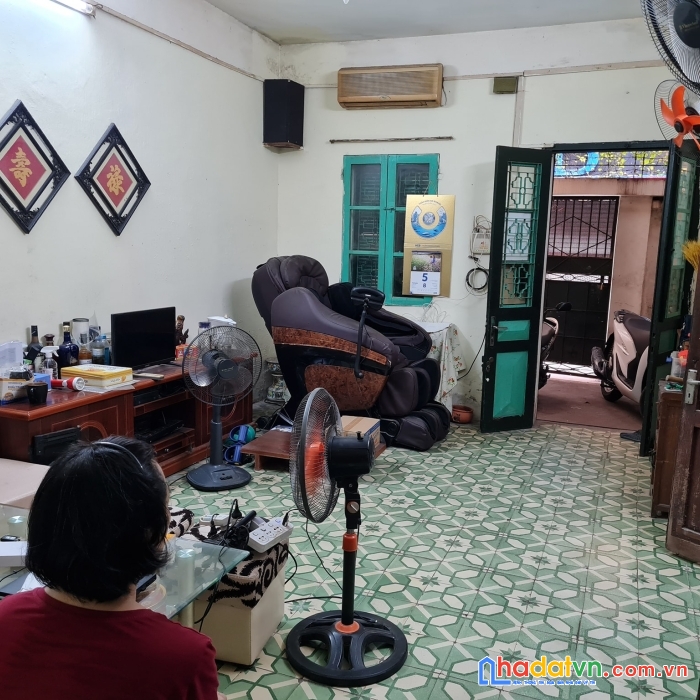 Tập thể   kim liên tầng 1 - ô tô vào nhà - 2 mặt tiền diện tích -120m2