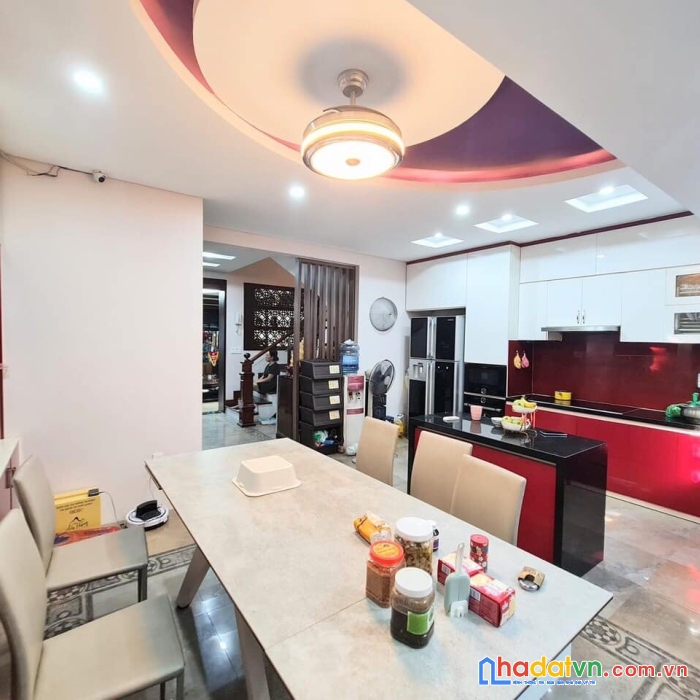 Bán nhà cầu giấy-40m-nhà mới đón tết-trung tâm-chỉ 4tỷ