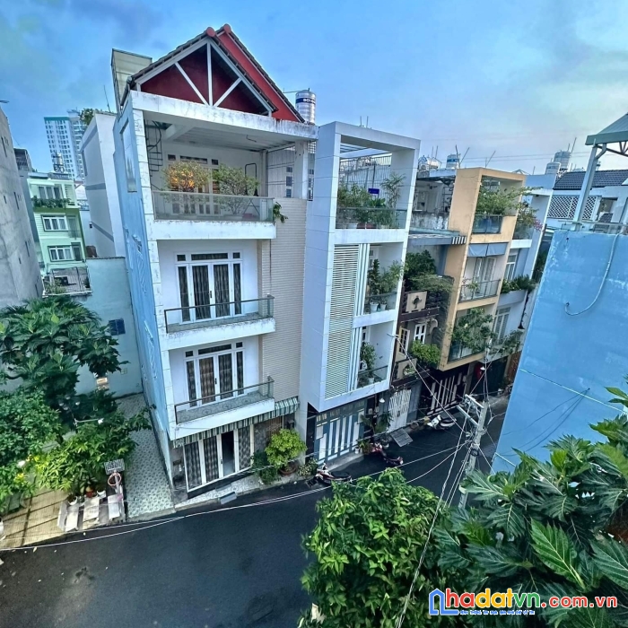 Nguyễn thế truyện, tân sơn nhì, 4 tầng, hẻm xe tải, cần bán gấp