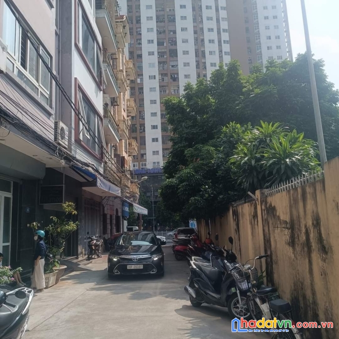 Bán nhà pl mạc thái tổ- trung kính- q.cầu giấy. 1 nhà ra phố- 3 ôtô tránh- kd: 45m2x4t. nhỉnh 11 tỷ