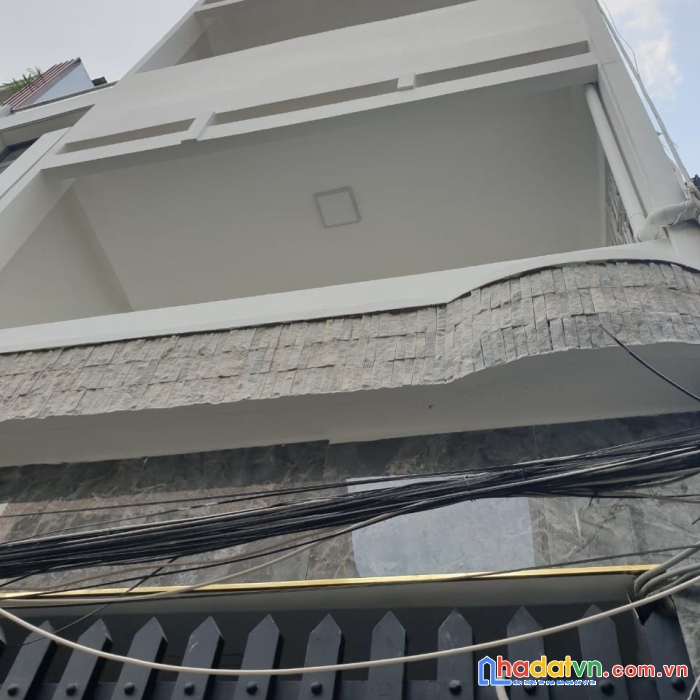 Nhà 3 tầng, hẻm xe hơi quây đầu, 5 x16, phạm văn đồng, chỉ hơn 3 tỷ.