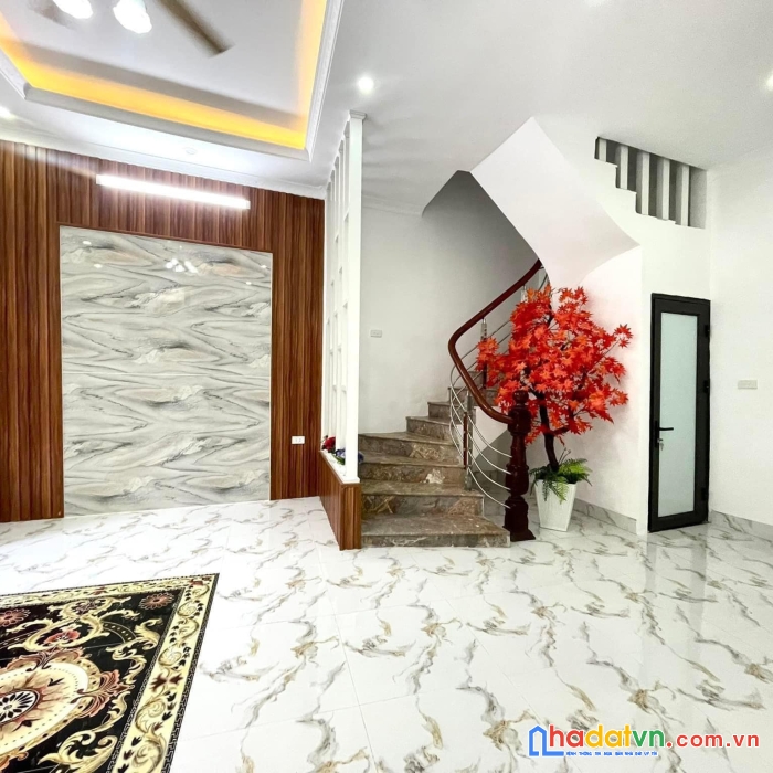 Chỉ 1 căn - nhà đẹp trần khát chân - trung tâm hai bà trưng - 20m ra oto- ngõ thông - 35m  - 4.3 tỷ

