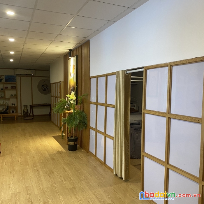 Chính chủ: cần sang nhượng lại mặt bằng