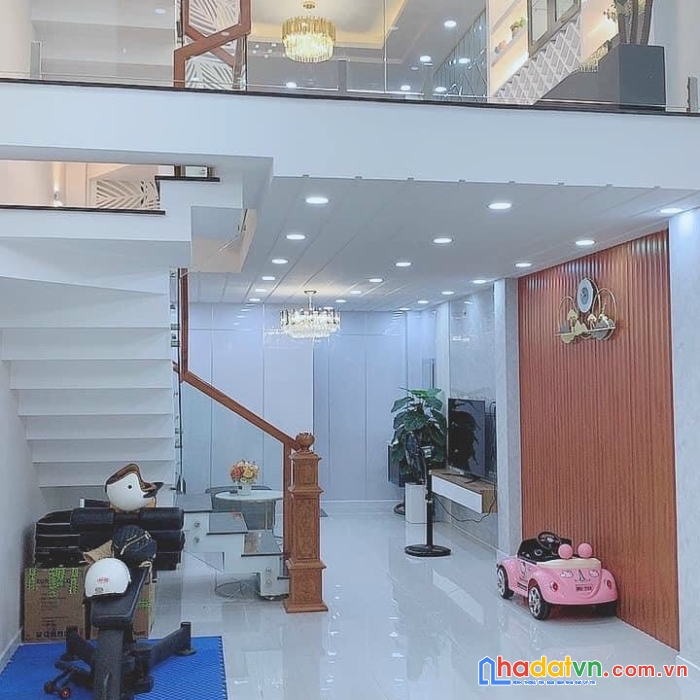 Hẻm xe hơi, nguyễn trọng tuyển, 4 x 13m, chỉ 8.2 tỷ, phú nhuận