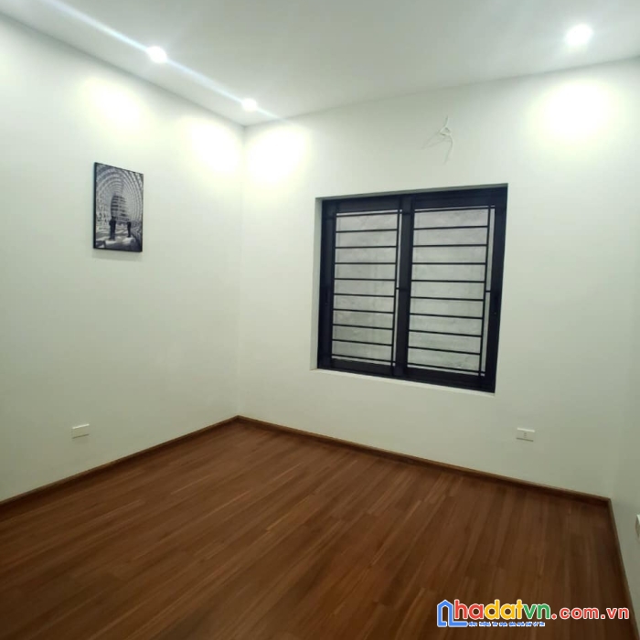 Cực rẻ chỉ 2,x tỷ có nhà 65m 3 tầng đức giang, hoài đức về ở ngay, vững chắc