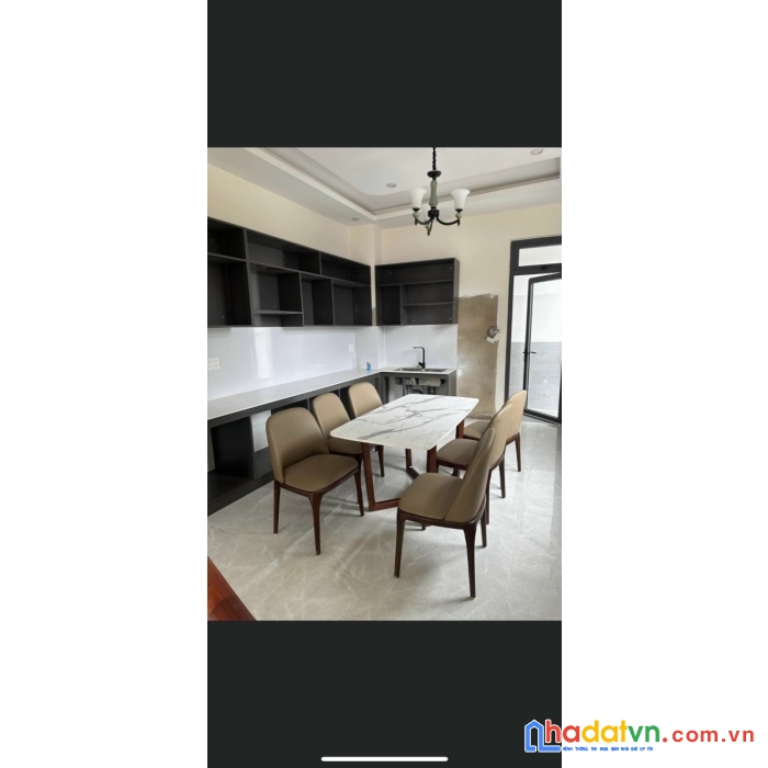 Giảm 400 triệu bán nhà sổ xây dựng 5x19 đường nhựa ôtô