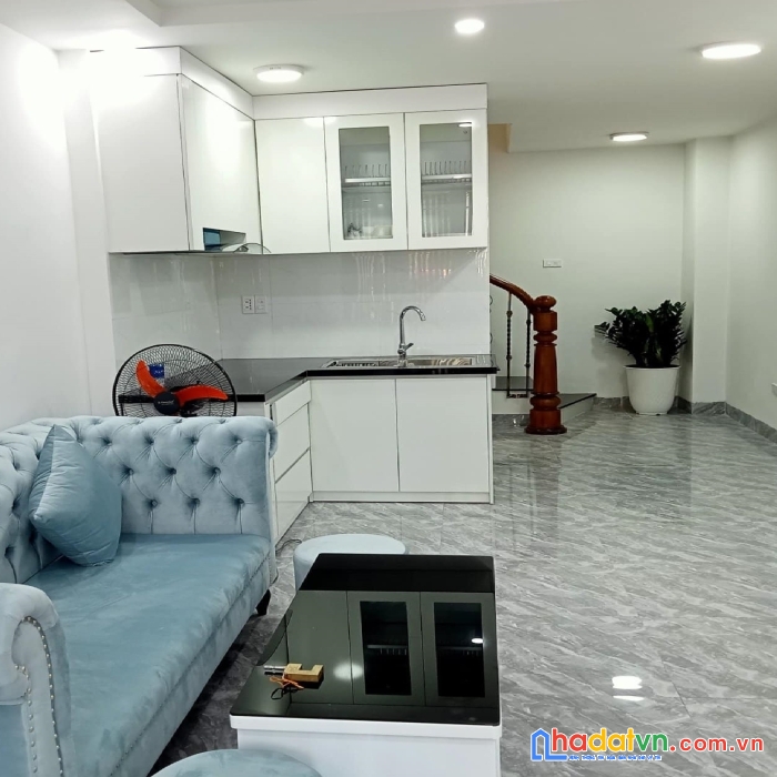Bán nhà trương định - view sân chơi  33m2 x 4 tầng đủ 3 ngủ. 3,98 tỷ có thương lượng.