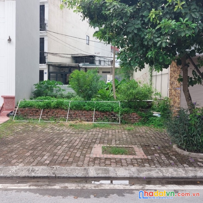 Bán đất phân lô phố cổ linh, 2 thoáng, view hồ, an sinh đỉnh.