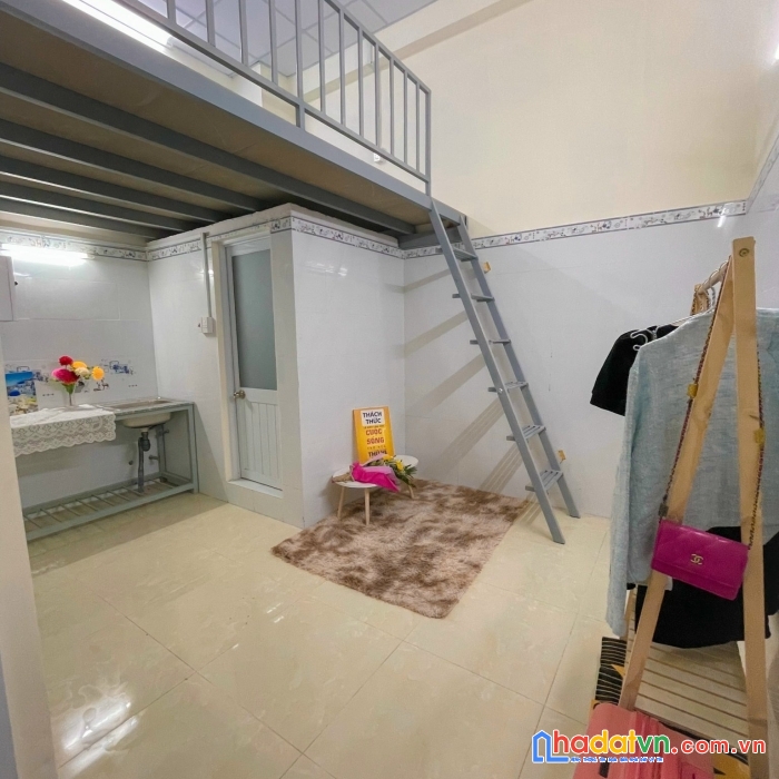 Phòng trọ giá rẻ quận 12, đủ 3-4 người ở, có gác giá chỉ 3.1 triệu.
