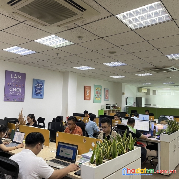 Chính chủ cần nhượng lại gấp văn phòng vị trí siêu đẹp tại  quận tân bình hcm